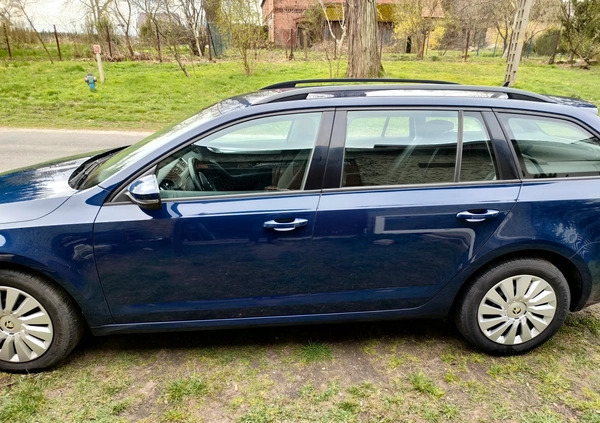 Skoda Octavia cena 47000 przebieg: 178000, rok produkcji 2018 z Dębno małe 154